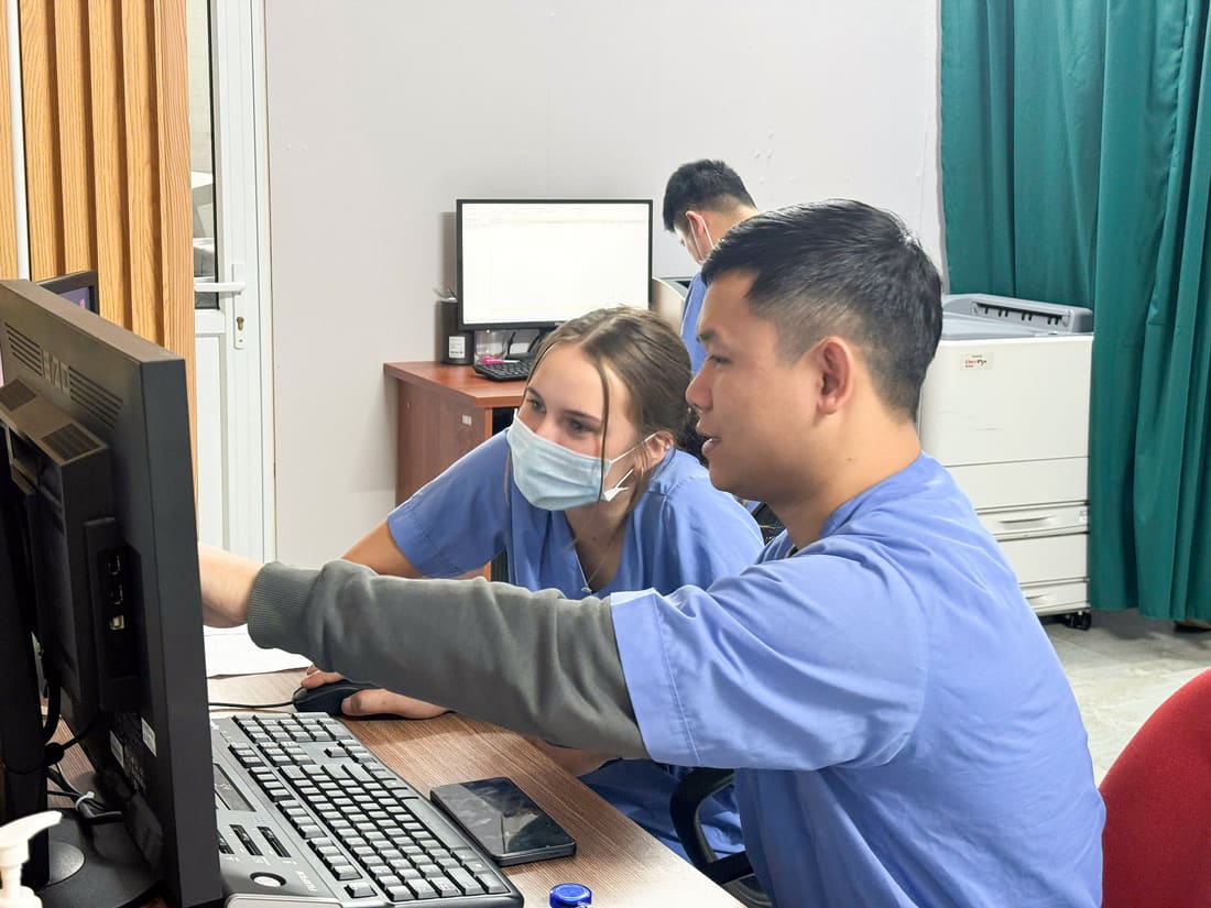 Bệnh viện Đức Minh — Mỗi ngày một chút “quốc tế” hơn